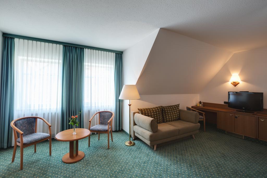 באד מרגנטהיים Stadthotel Muenze מראה חיצוני תמונה