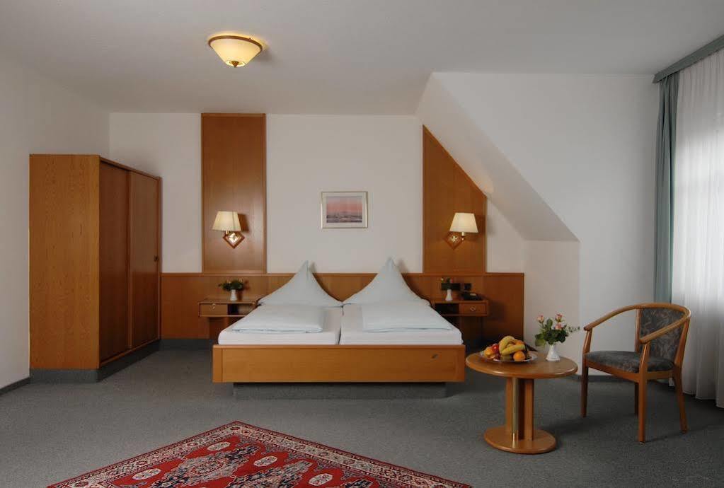 באד מרגנטהיים Stadthotel Muenze מראה חיצוני תמונה